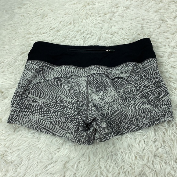 Lululemon Run Times Short II *4" Swerve Vapor Metal Grey / Black - Picture 6 of 7